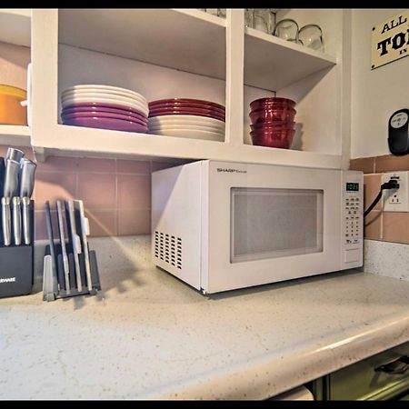 Modern Home • Family Friendly • Grill • Fireplace Erie Buitenkant foto